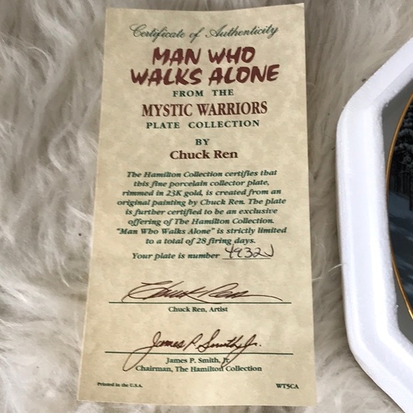 1992 NEW in box The Hamilton Collection Mystic Warrior Man who walks alone mint - Picture 3 of 7